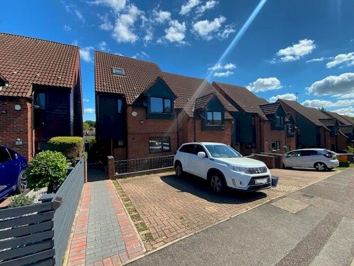 4 Bedroom Property To Rent In Baylie Lane, Hemel Hempstead, HP2