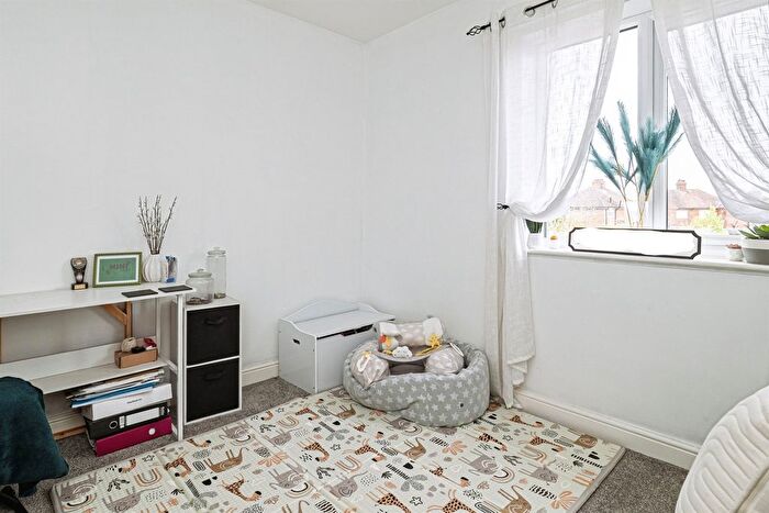 3 Bedroom Terraced House For Sale In Summergangs Road, Hull, HU8