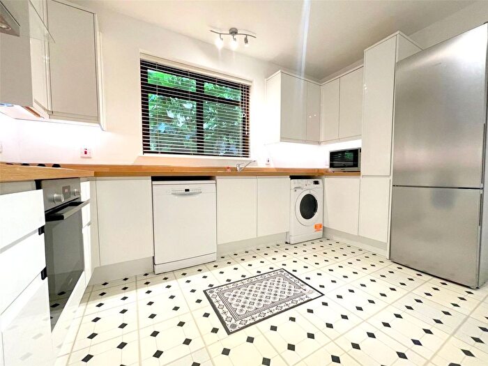 3 Bedroom Detached House To Rent In Maryon Mews, London, NW3