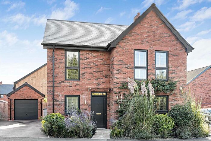 4 Bedroom House For Sale In Fairmont Street, Bishops Cleeve, Cheltenham, GL52