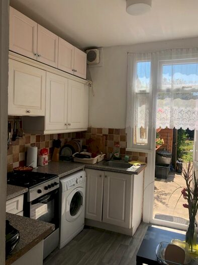 3 Bedroom Terraced House To Rent In Morrab Garden, Ilford, IG3