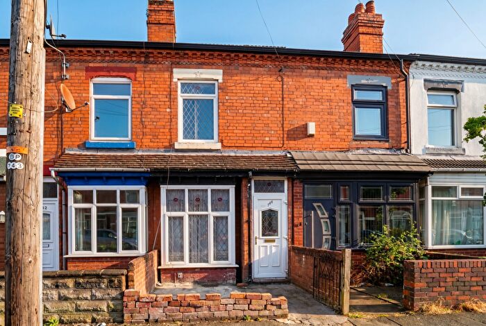 3 Bedroom Terraced House For Sale In Solihull Road, Sparkhill, B11