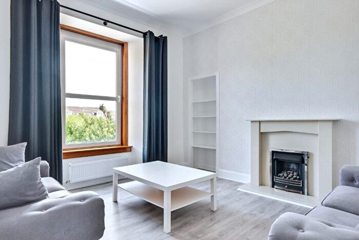 1 Bedroom Flat To Rent In Wellington Street, Inverclyde, Greenock, PA15