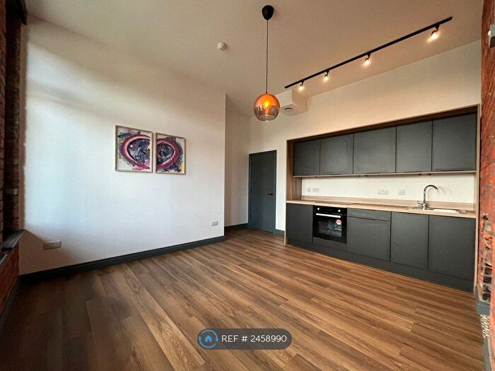 1 Bedroom Flat To Rent In Twist Lane, Leigh, WN7