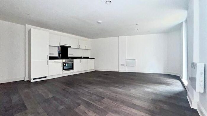 2 Bedroom Apartment To Rent In Leigh Street, High Wycombe, HP11