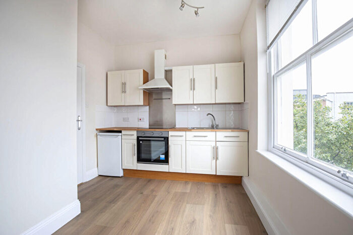 1 Bedroom Apartment To Rent In St Georges Place, Cheltenham, GL50