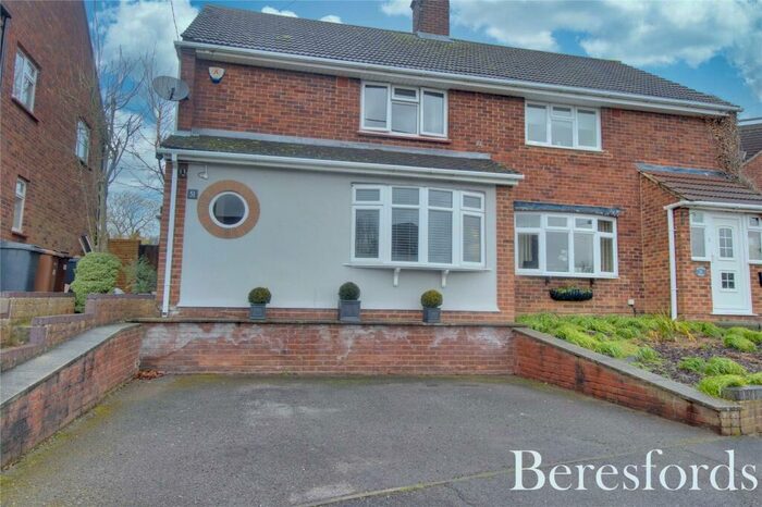 3 Bedroom Semi-Detached House For Sale In Maldon Road, Margaretting, CM4