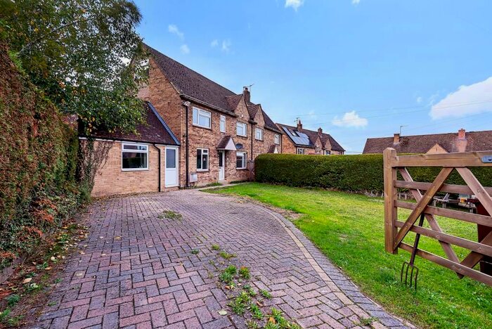 5 Bedroom Semi-Detached House For Sale In Steeple Aston, Oxfordshire, OX25