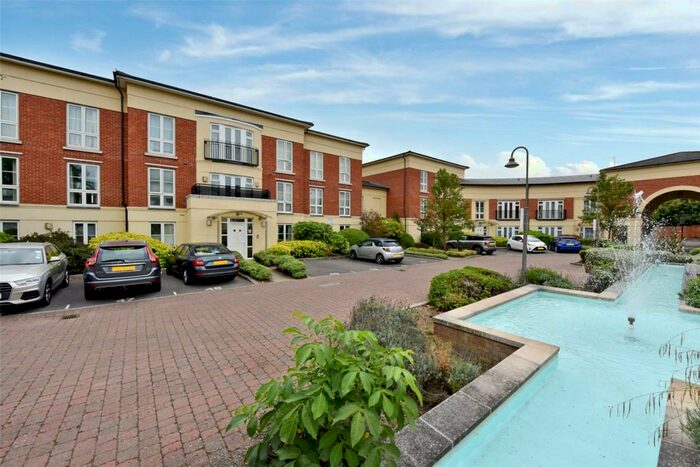 3 Bedroom Apartment To Rent In Trevelyan Court, Windsor, Berkshire, SL4