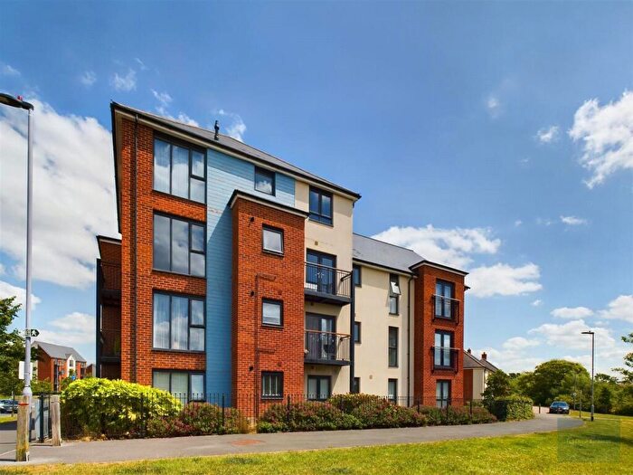 2 Bedroom Apartment To Rent In Jenner Boulevard, Bristol, BS16