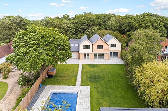 5 Bedroom Detached House For Sale In Ridgeway Lane, Lymington, Hampshire, SO41