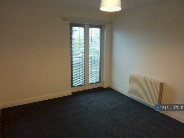 1 Bedroom Flat To Rent In St James Court, Lancaster, LA1