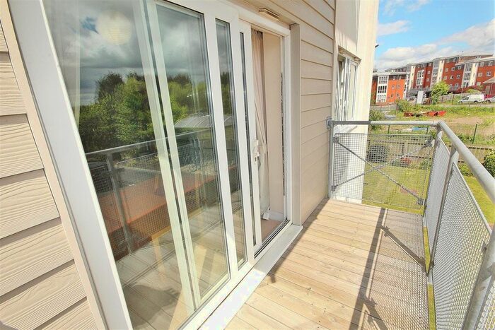 1 Bedroom Flat For Sale In Canal Road, Selby, YO8