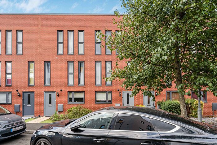 4 Bedroom Terraced House For Sale In Penn Way, Welwyn Garden City, AL7