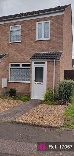2 Bedroom End Of Terrace House To Rent In Crediton Close, Bedford, MK40