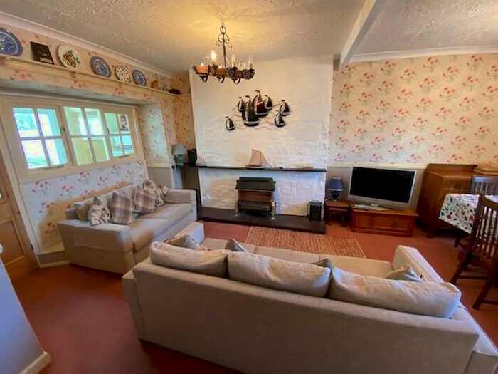 4 Bedroom Cottage For Sale In High Street, New Quay, SA45