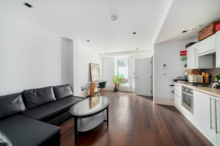 1 Bedroom Flat To Rent In Slingsby Place, London, WC2E