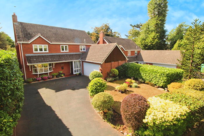 4 Bedroom Detached House For Sale In Honeybrook Lane, Franche, Kidderminster, DY11