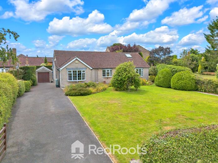 4 Bedroom Bungalow For Sale In Clayton, Doncaster, South Yorkshire, DN5