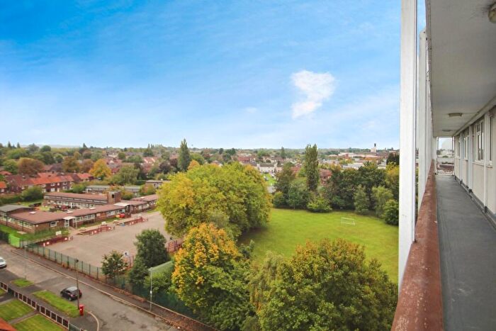 1 Bedroom Apartment For Sale In Glebelands Road, Manchester, M23