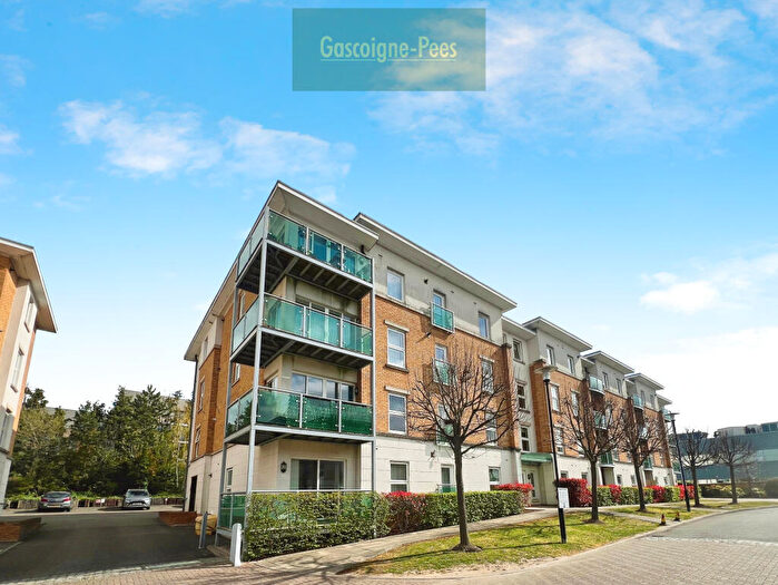 2 Bedroom Apartment To Rent In Leatherhead, KT22