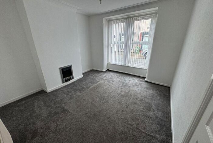 3 Bedroom End Of Terrace House For Sale In Hampden Grove, Tranmere, CH42
