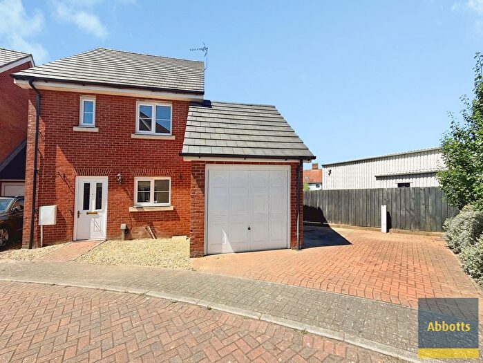 3 Bedroom Property To Rent In Bramford Court, Stowmarket, IP14