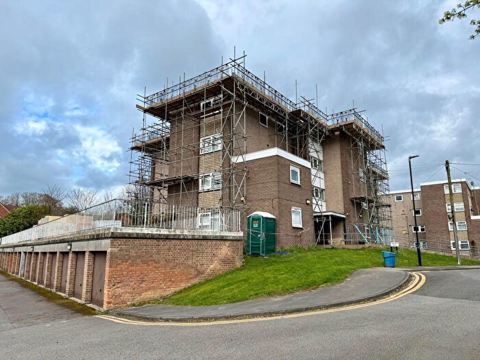 2 Bedroom Flat For Sale In Wetherby ~ York Place, LS22