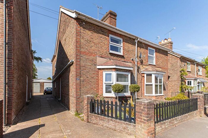 4 Bedroom Semi-Detached House For Sale In Crawley Road, Horsham, RH12