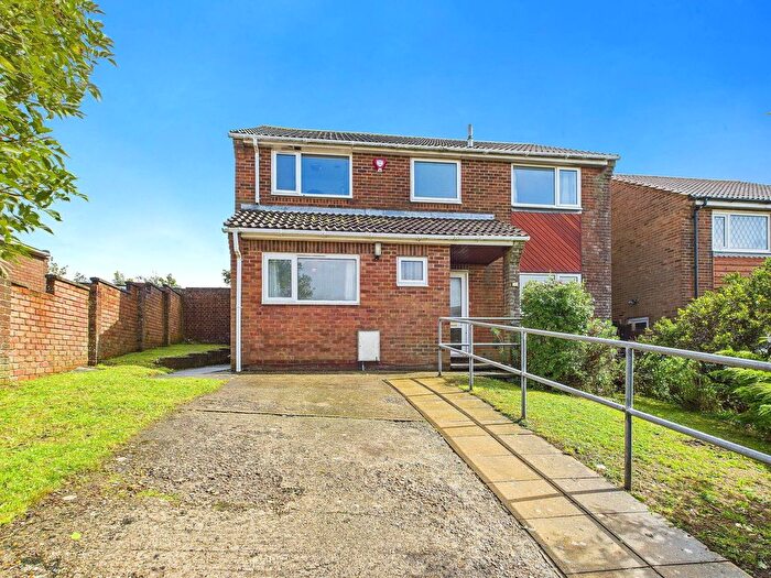 5 Bedroom Detached House For Sale In Shenfield Way, Brighton, BN1