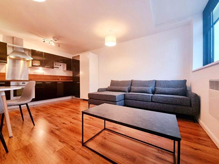 2 Bedroom Apartment To Rent In Mann Island, Liverpool, L3