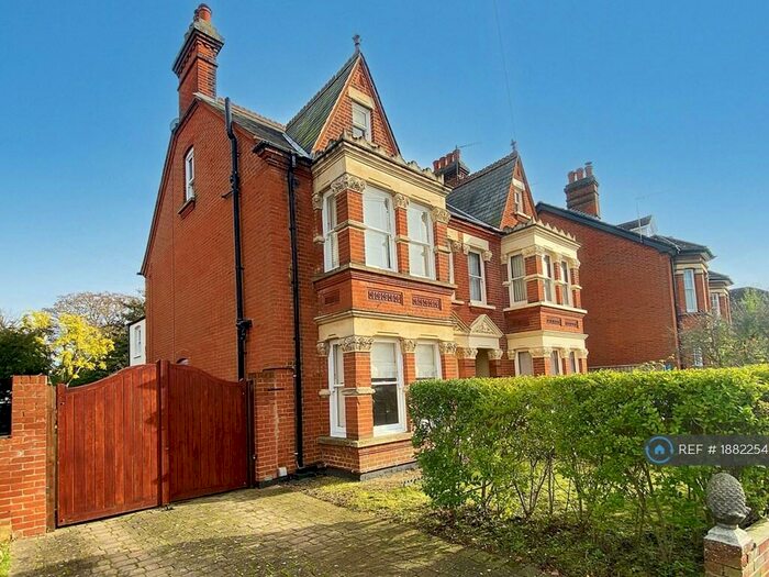 5 Bedroom Semi-Detached House To Rent In Constable Road, Ipswich, IP4