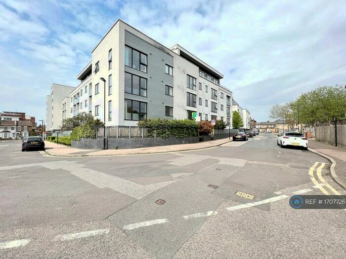 2 Bedroom Flat To Rent In Vellum Court, Walthamstow, E17