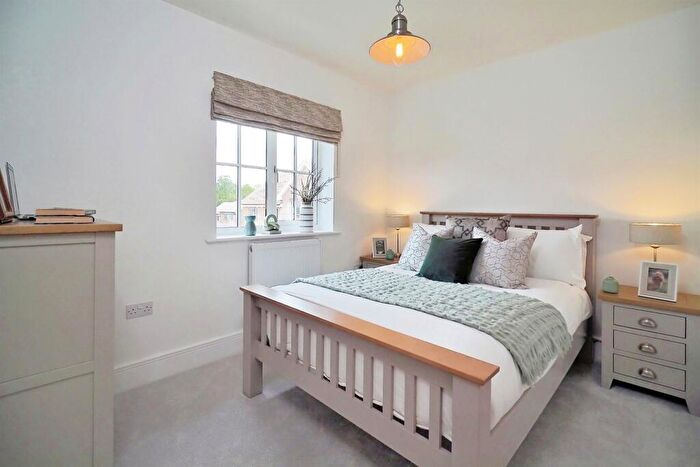 3 Bedroom Semi-Detached House For Sale In Whitsbury Road, Fordingbridge, SP6