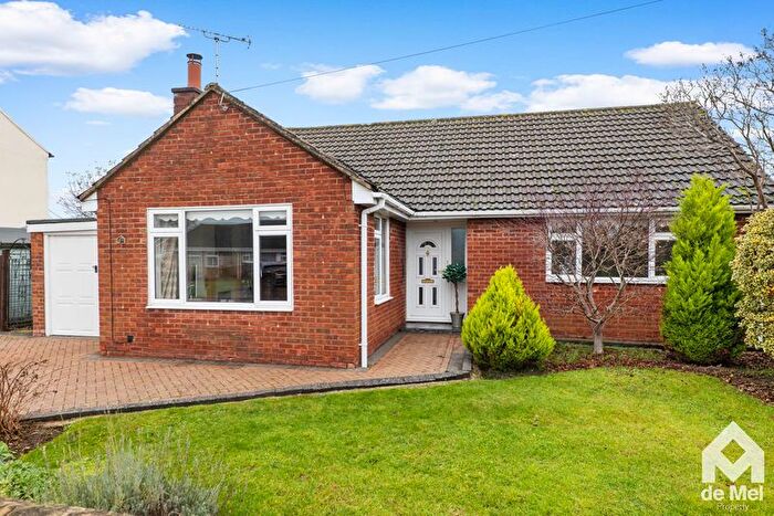 3 Bedroom Bungalow For Sale In Kayte Lane, Bishops Cleeve, Cheltenham, GL52