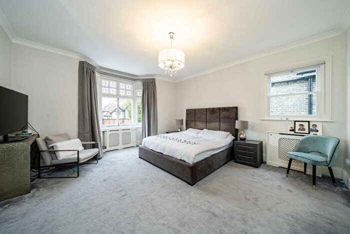 6 Bedroom Property To Rent In Grove Park Gardens, London, W4