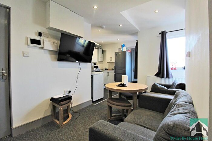 4 Bedroom Terraced House To Rent In Flat - Bournbrook Road, Selly Oak, Birmingham, B29