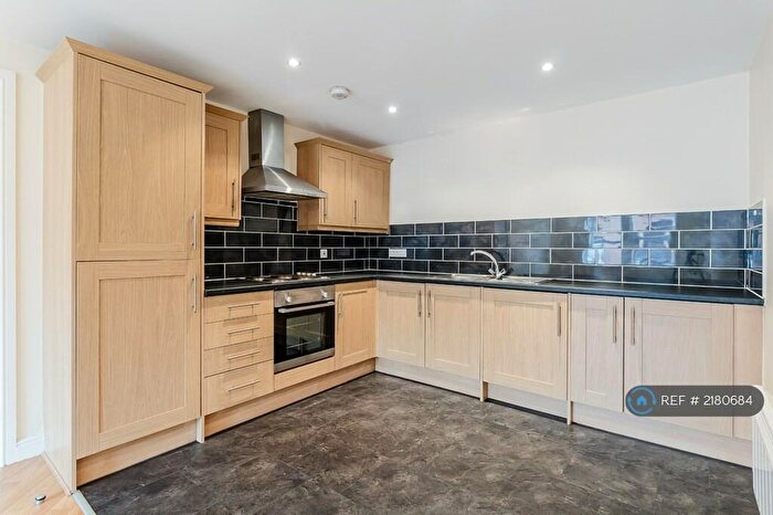 1 Bedroom Flat To Rent In West Street, Conisbrough, DN12