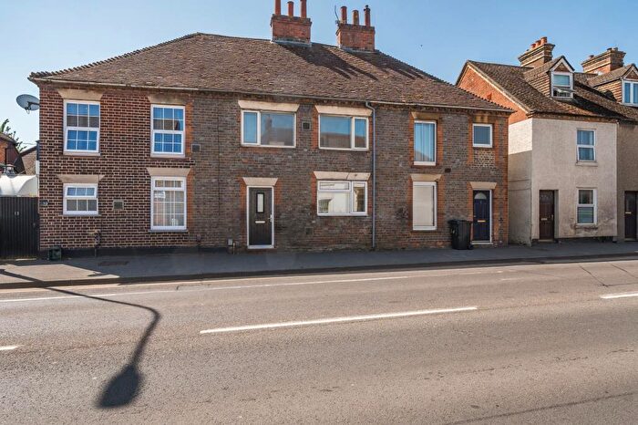 3 Bedroom Terraced House For Sale In Thatcham, Berkshire, RG18