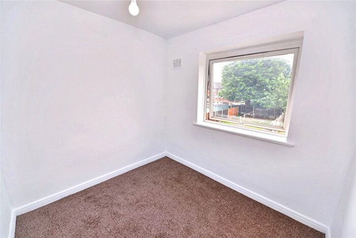 3 Bedroom Terraced House For Sale In Shelley Croft, Birmingham, West Midlands, B33