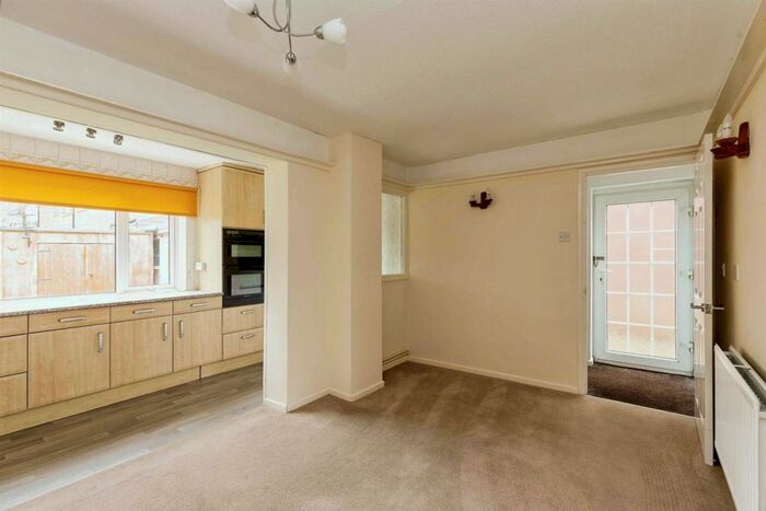 5 Bedroom Detached House For Sale In Nobles Close, Whittlesey, Peterborough, PE7