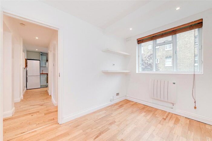 2 Bedroom Flat To Rent In Wynyatt House, - Wynyatt Street, EC1V