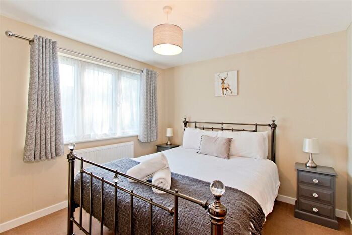 2 Bedroom Detached Bungalow For Sale In Warren Wood, BN24