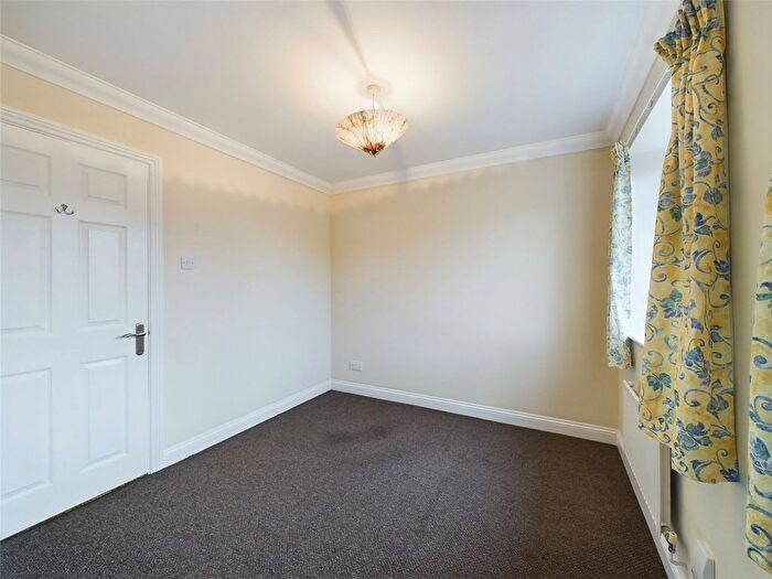 2 Bedroom End Of Terrace House To Rent In Holly Drive, Aylesbury, Buckinghamshire, HP21