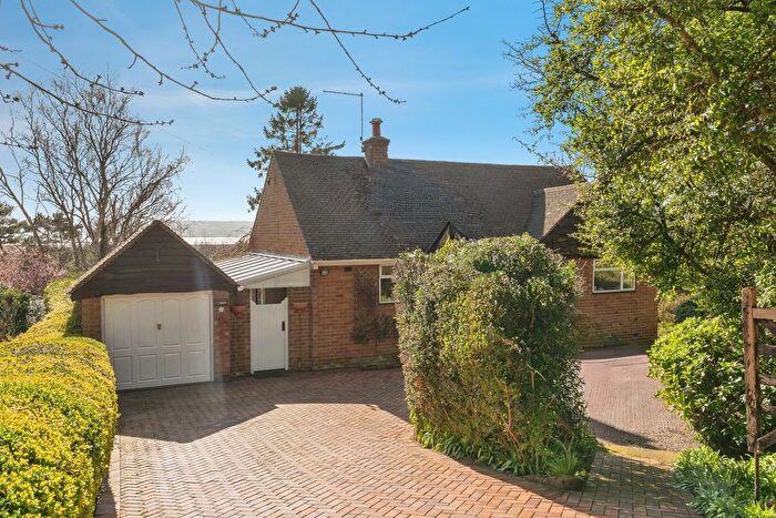 3 Bedroom Bungalow For Sale In Pipers Lane, Heswall, Wirral, Merseyside, CH60