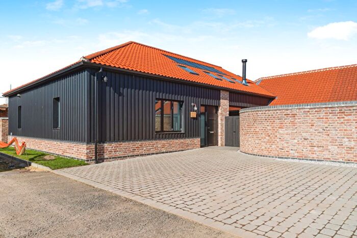 4 Bedroom Property To Rent In Coldham Bank, March, PE15