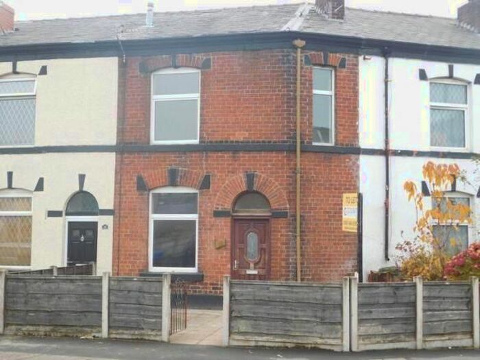 3 Bedroom Terraced House To Rent In Chesham Road, Bury, BL9