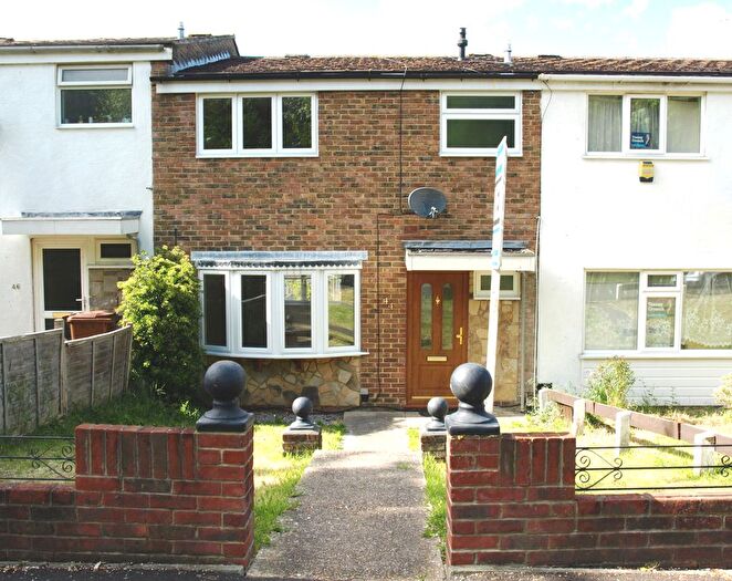 3 Bedroom Terraced House To Rent In Roosevelt Avenue, Chatham, ME5