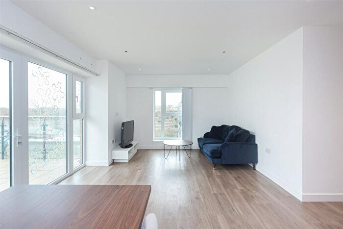 2 Bedroom Apartment For Sale In Beaufort Square, Beaufort Park, Colindale, NW9