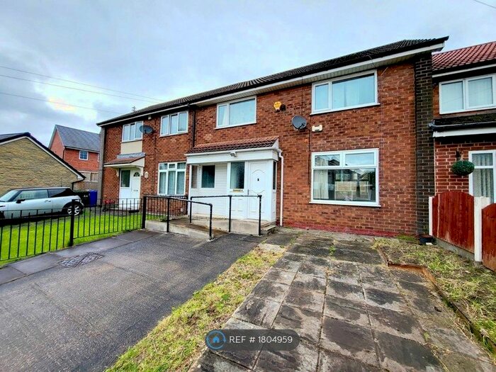 3 Bedroom Terraced House To Rent In Sandy Bank Avenue, Hyde, SK14